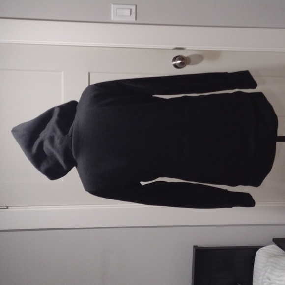 Sweater/Jacket - Picture 4 of 7